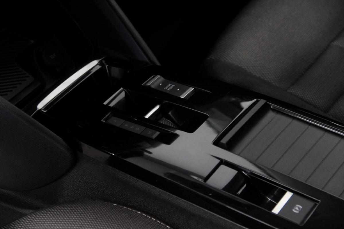 citroen-c4-1-2-hybrid-2025-gasolina-1199cc