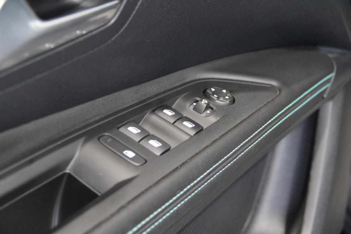 peugeot-3008-1-5-bluehdi-2024-diesel-1499cc