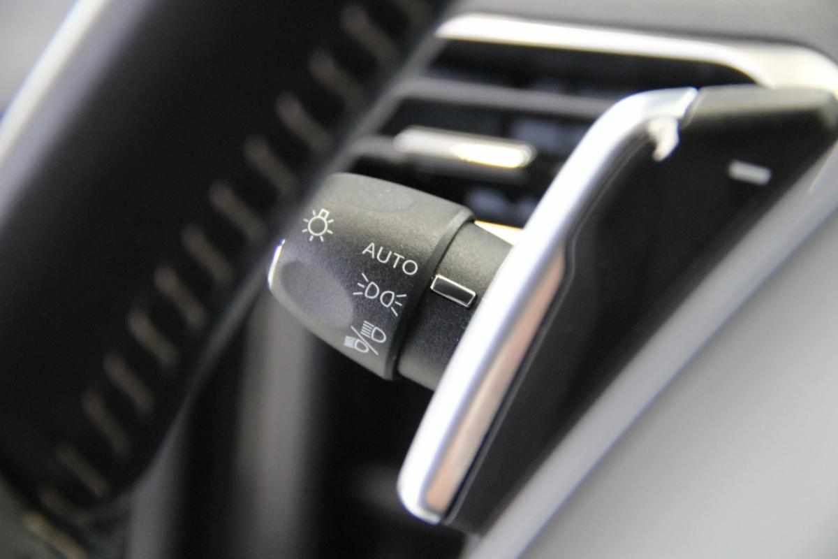 peugeot-3008-1-5-bluehdi-2024-diesel-1499cc