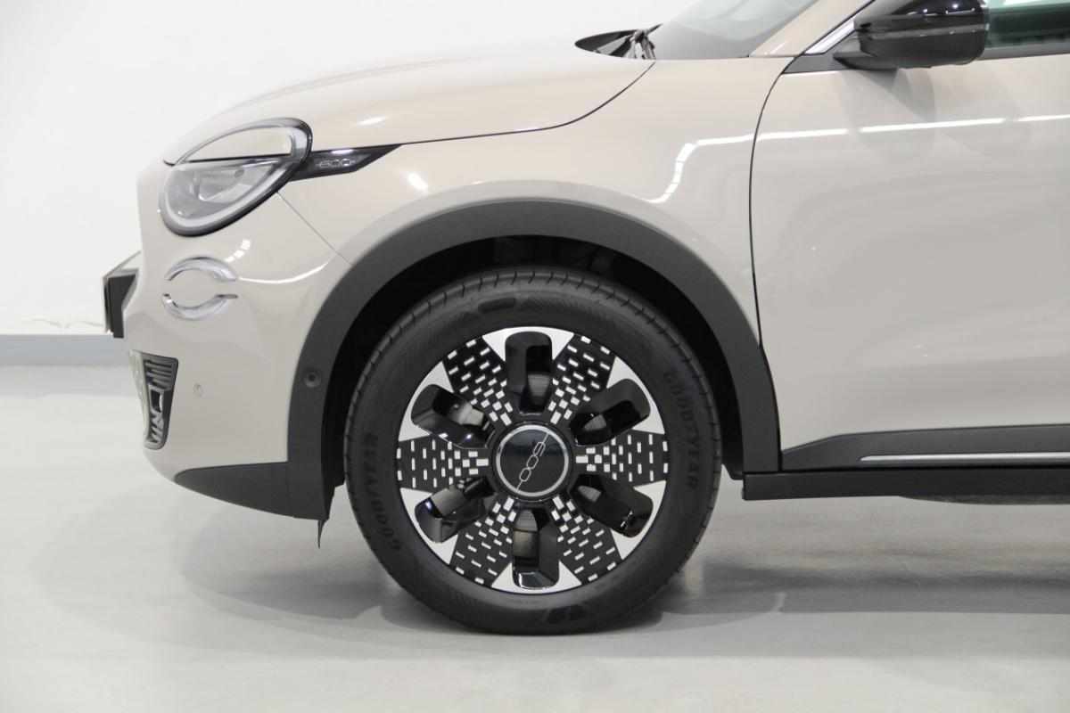 fiat-600-600e-54-kwh-2024-eletrico