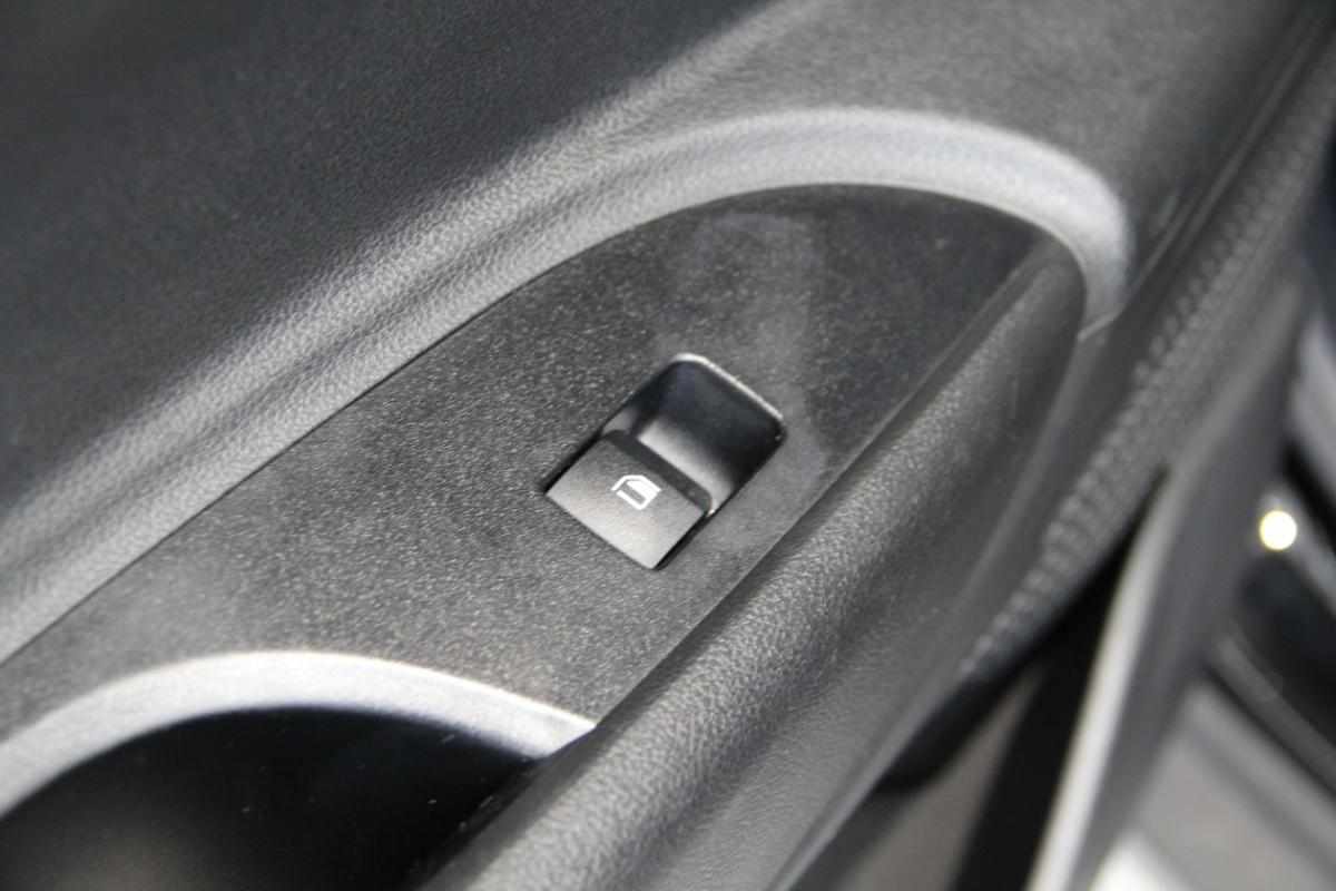 hyundai-bayon-1-0-t-gdi-2023-gasolina-998cc