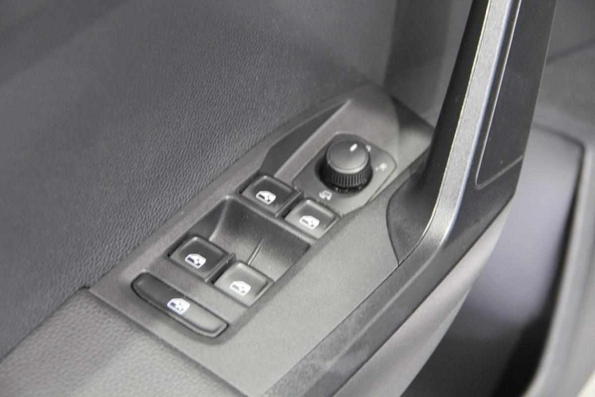 seat-arona-1-0-tsi-2024-gasolina-999cc