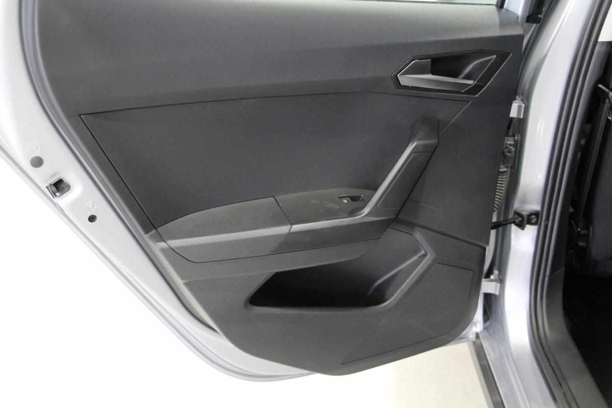 seat-arona-1-0-tsi-2024-gasolina-999cc