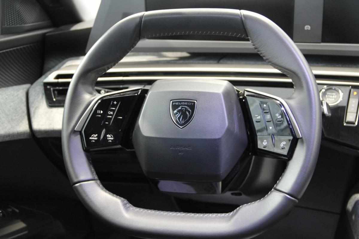 peugeot-3008-1-2-hybrid-2025-gasolina-1199cc