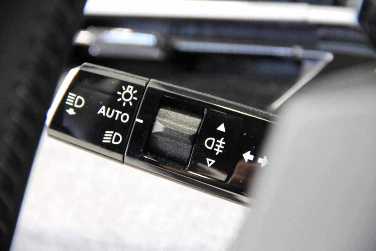 peugeot-3008-1-2-hybrid-2025-gasolina-1199cc