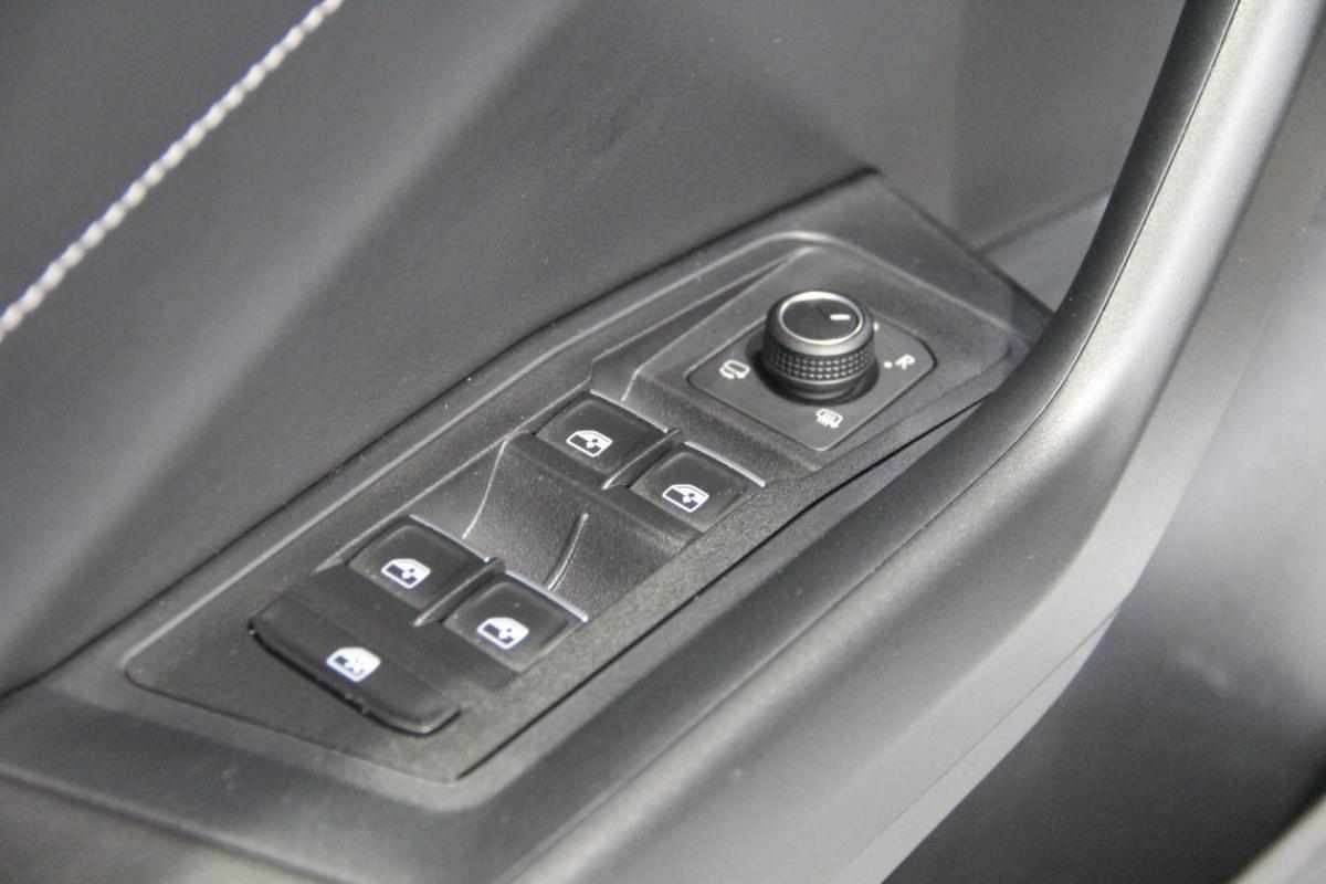 volkswagen-t-roc-1-5-tsi-2025-gasolina-1498cc