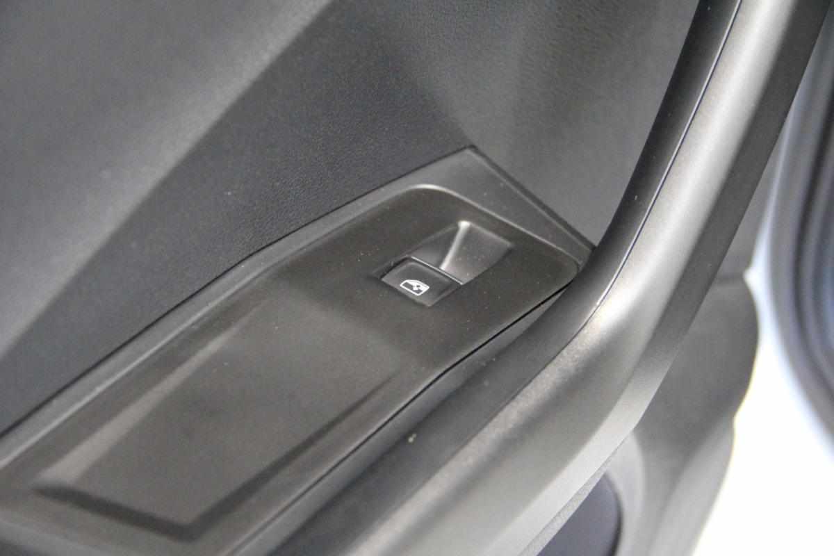 volkswagen-t-roc-1-5-tsi-2025-gasolina-1498cc