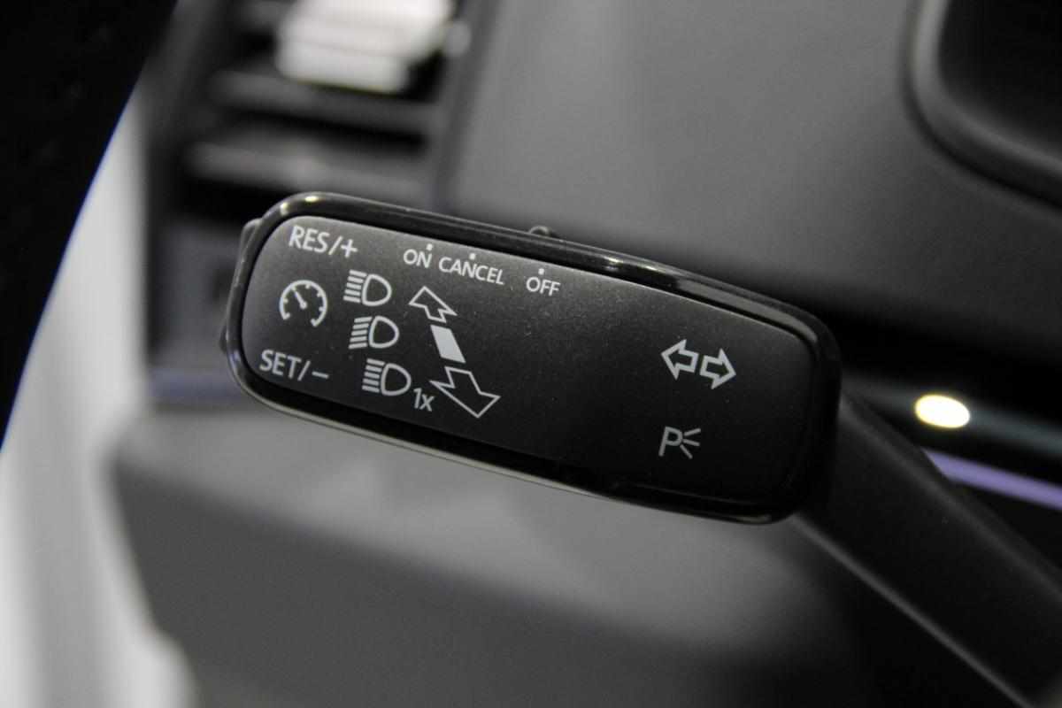 skoda-karoq-1-0-tsi-2025-gasolina-999cc