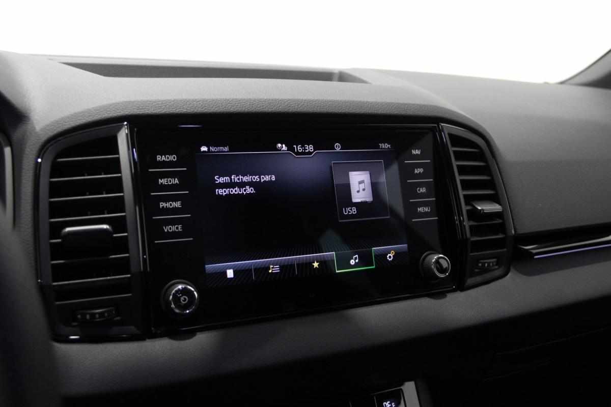 skoda-karoq-1-0-tsi-2025-gasolina-999cc
