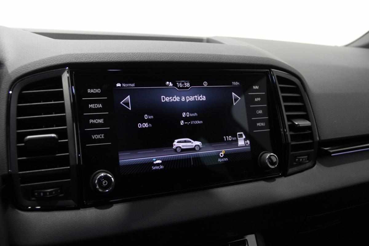 skoda-karoq-1-0-tsi-2025-gasolina-999cc