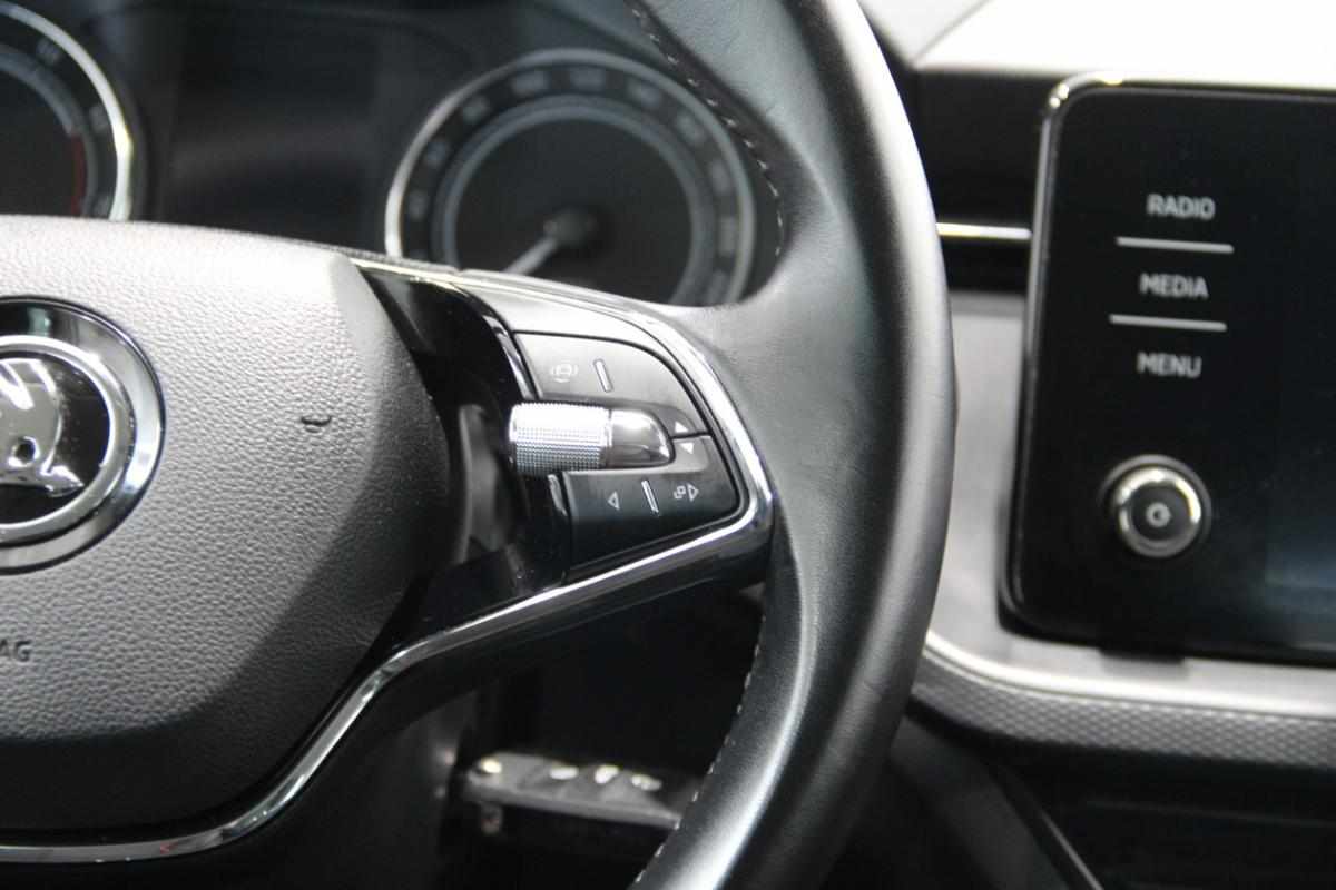 skoda-kamiq-1-0-tsi-2023-gasolina-999cc