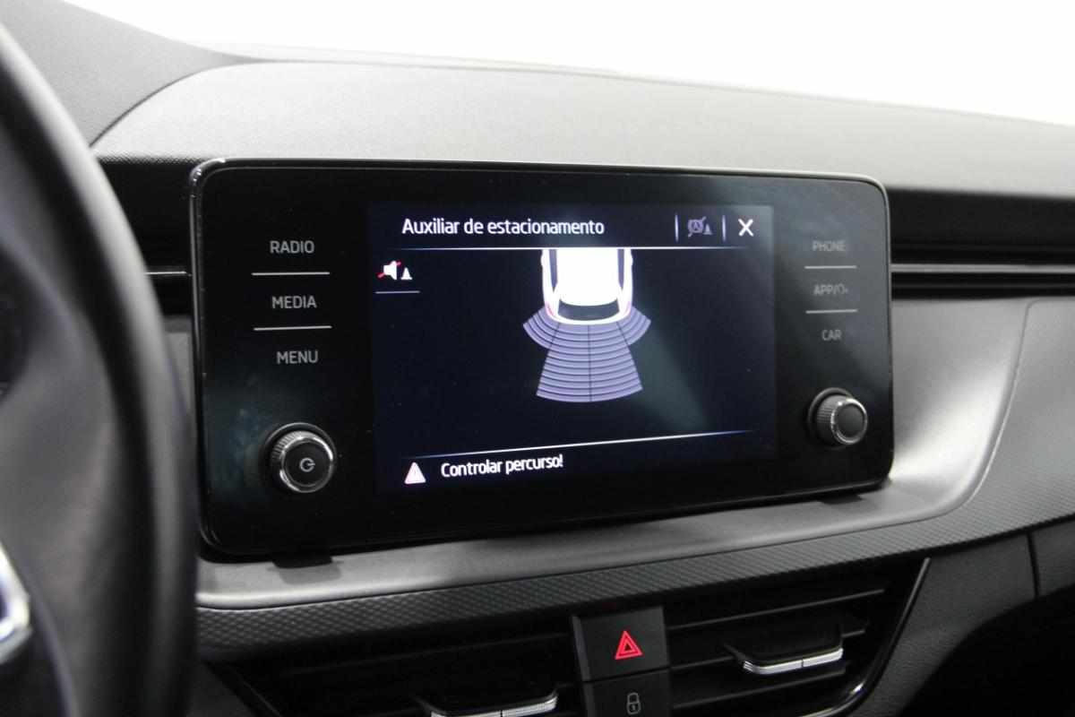 skoda-kamiq-1-0-tsi-2023-gasolina-999cc