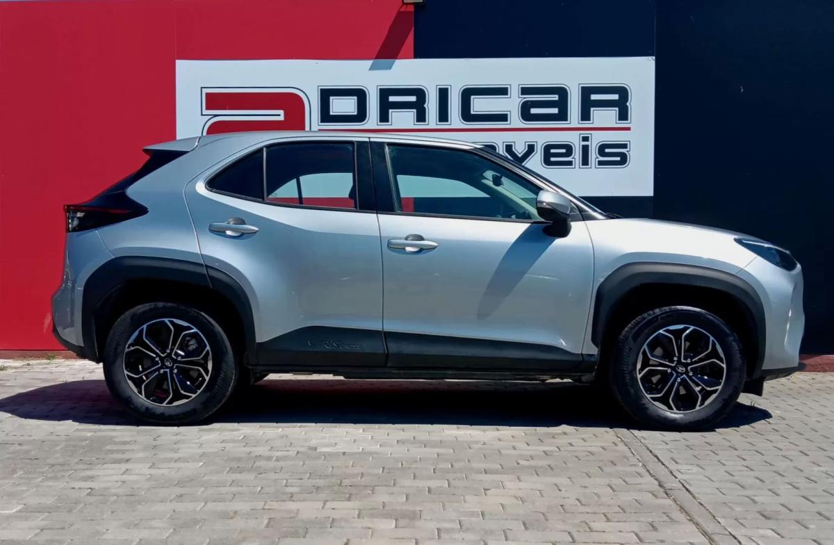 toyota-yaris-cross-2022-hibrido-a-gasolina-1490cc