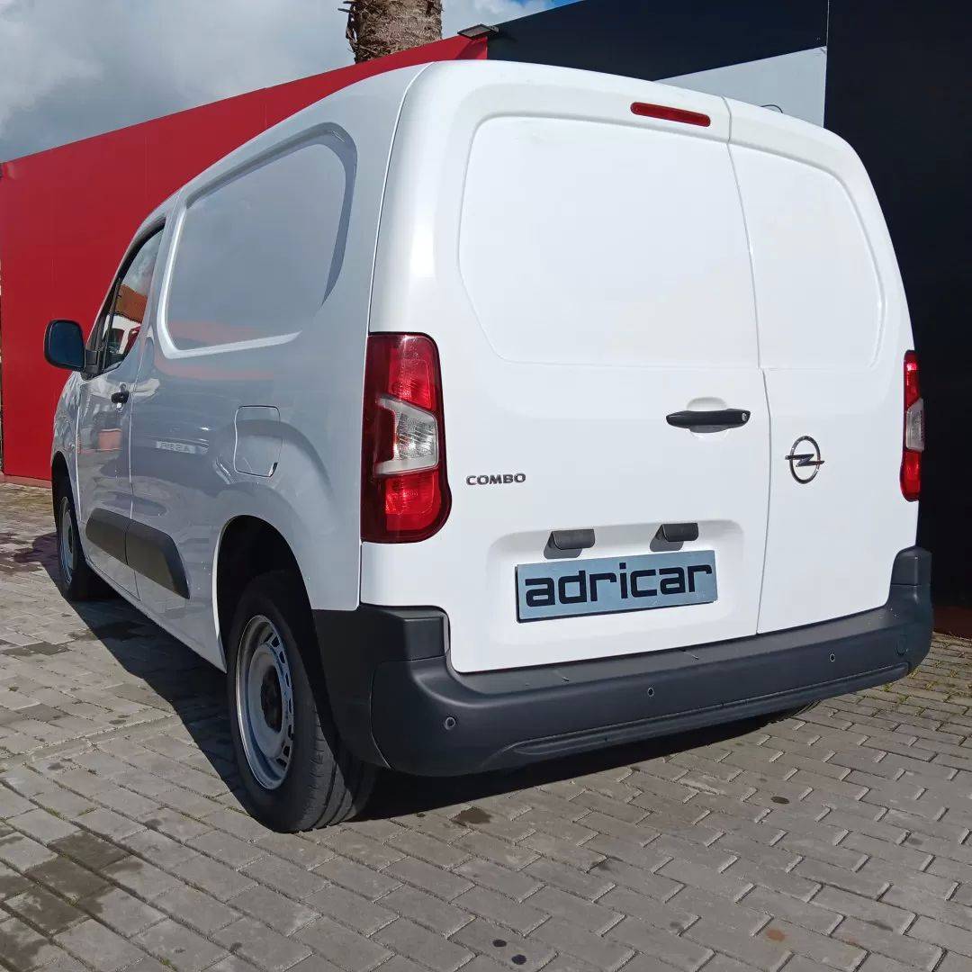 opel-combo-van-2022-diesel-1499cc