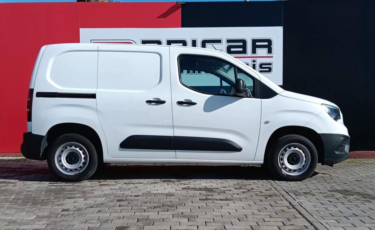 opel-combo-van-2022-diesel-1499cc