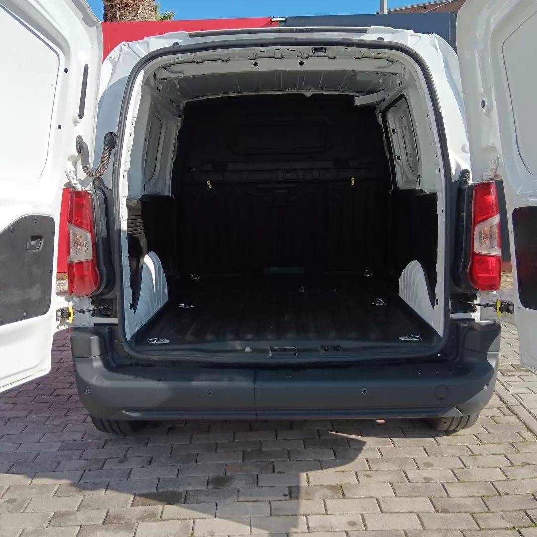 opel-combo-van-2022-diesel-1499cc