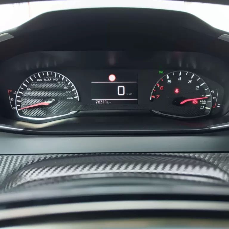 peugeot-2008-2022-diesel-1499cc