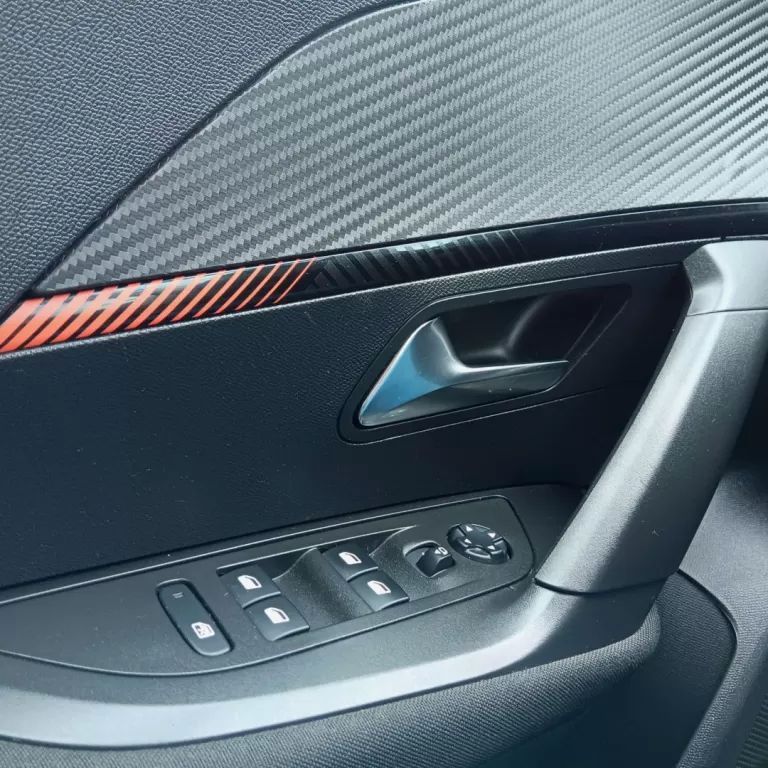 peugeot-2008-2022-diesel-1499cc