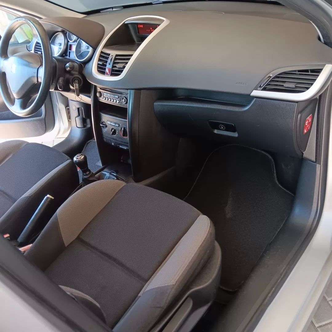 peugeot-207-2007-diesel-1398cc