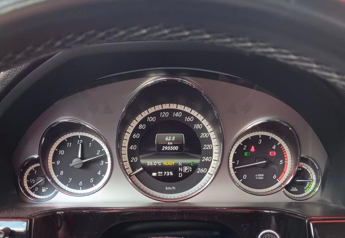 mercedes-benz-classe-e-2012-hibrido-a-diesel-2143cc