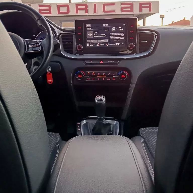 kia-ceed-sw-2021-diesel-1598cc