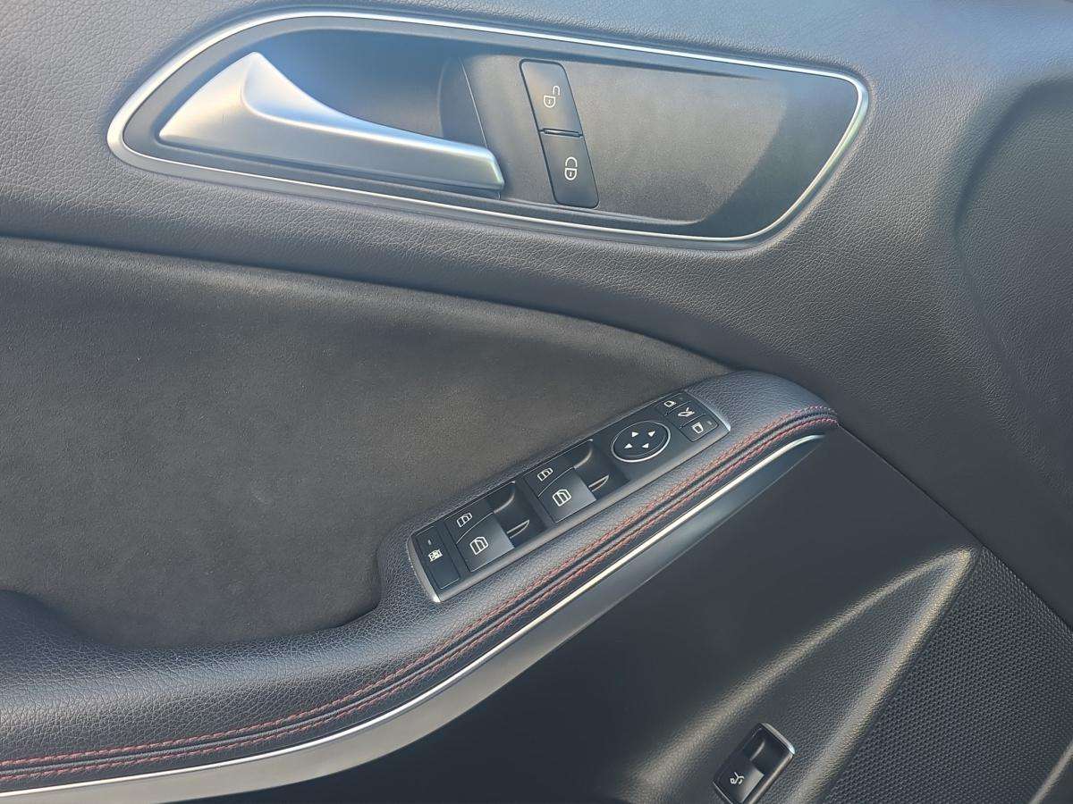 mercedes-benz-gla-2018-diesel-2143cc