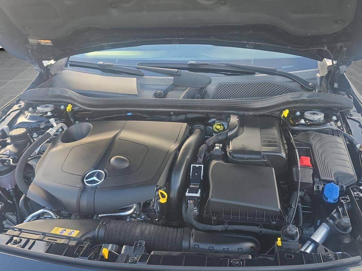 mercedes-benz-gla-2018-diesel-2143cc
