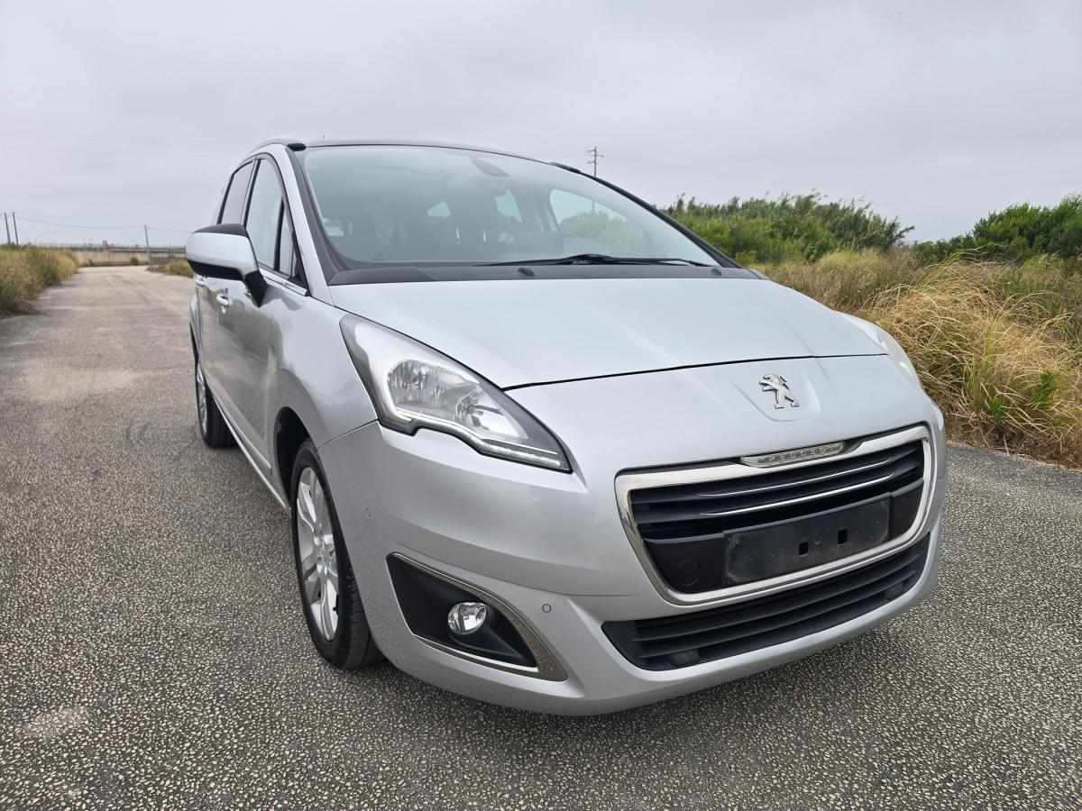 peugeot-5008-2015-diesel-1560cc