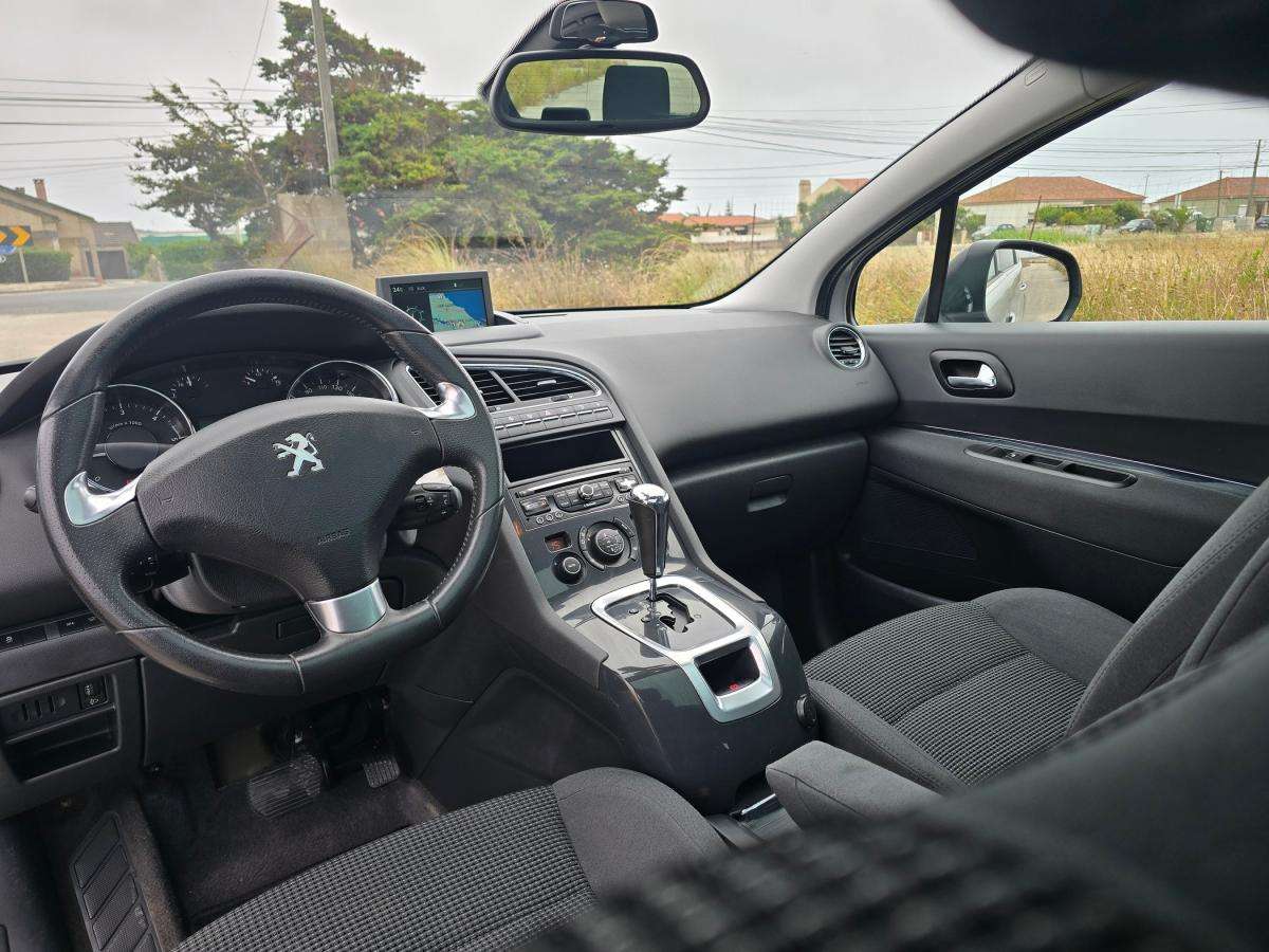 peugeot-5008-2015-diesel-1560cc