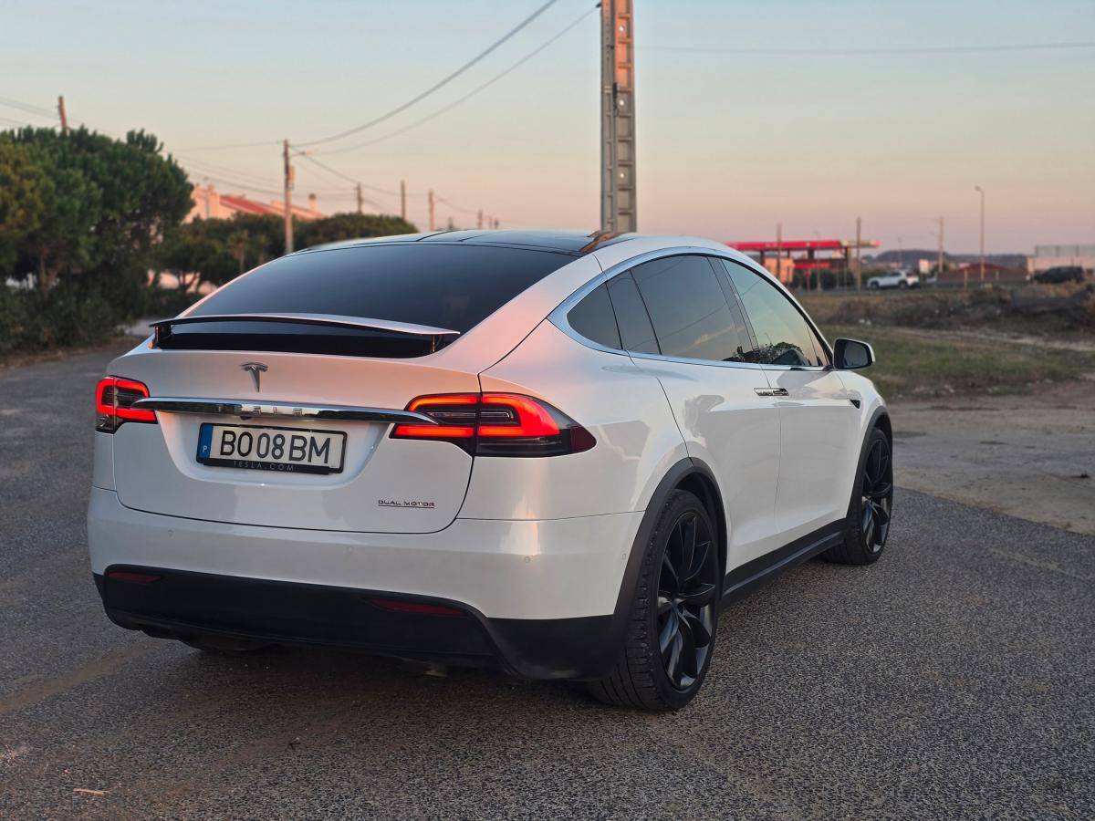 tesla-model-x-2019-eletrico-0cc