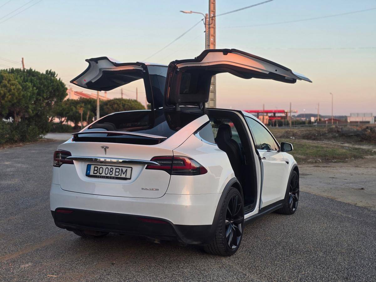 tesla-model-x-2019-eletrico-0cc