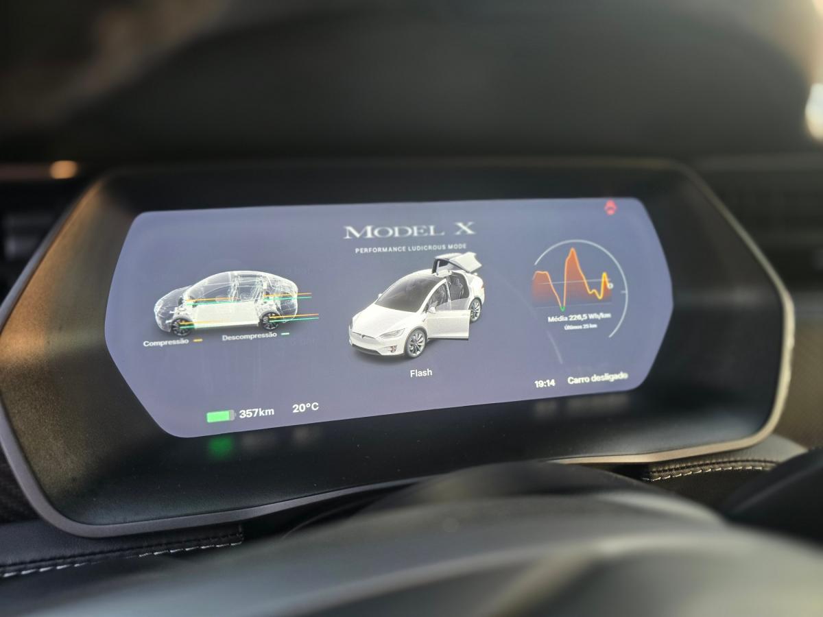 tesla-model-x-2019-eletrico-0cc