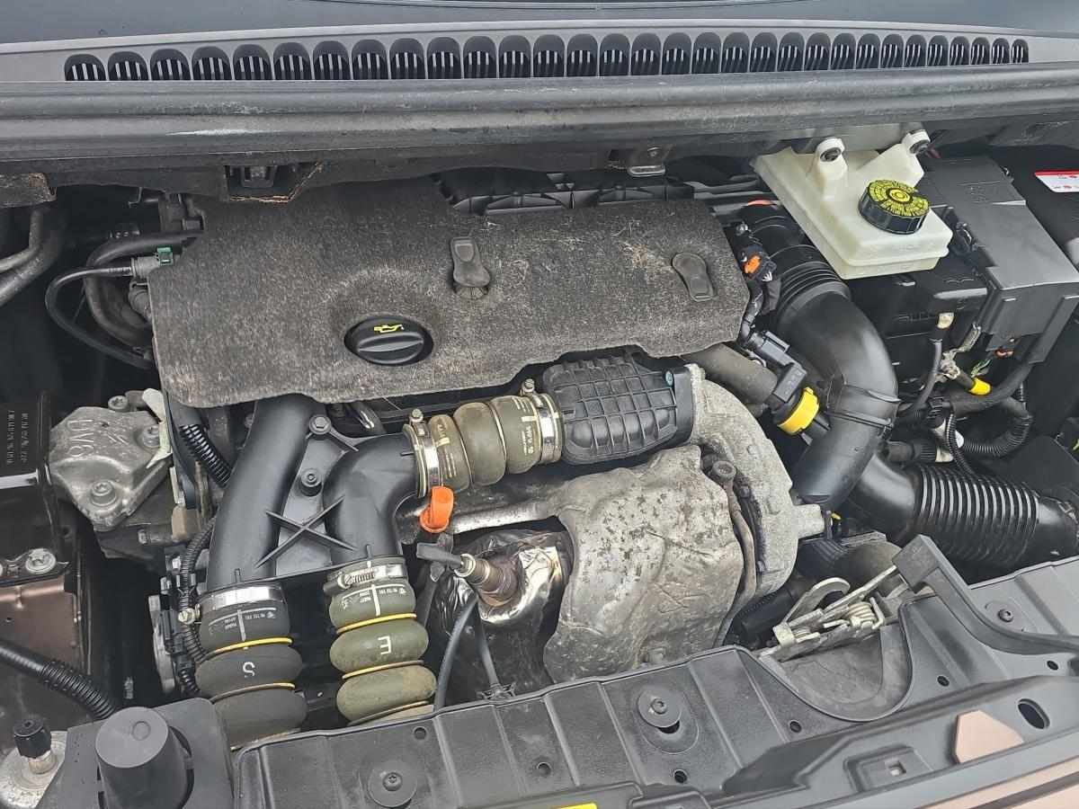 peugeot-3008-2015-diesel-1560cc