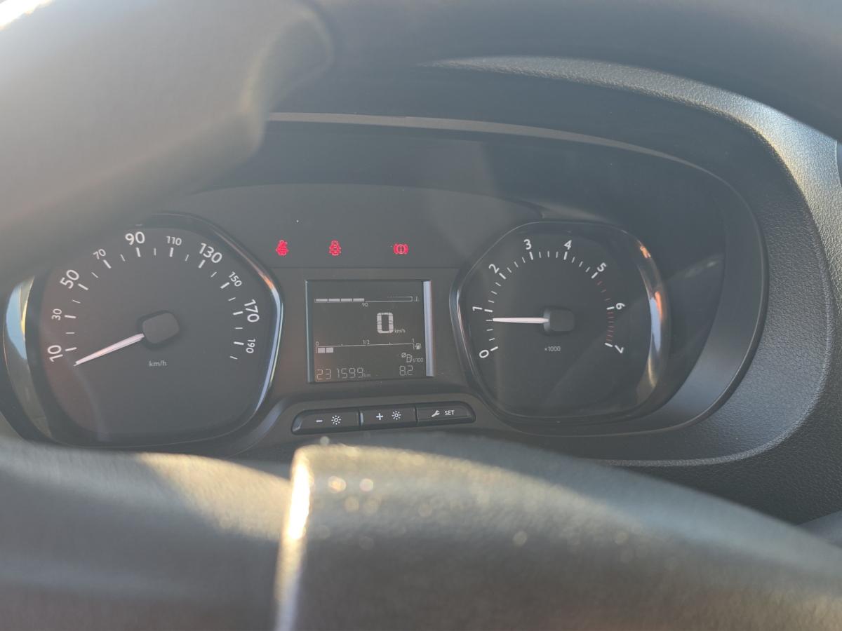 citroen-jumpy-2018-diesel-1499cc