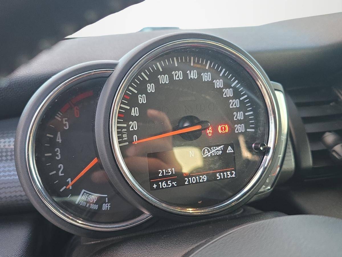 mini-cooper-2018-diesel-1496cc