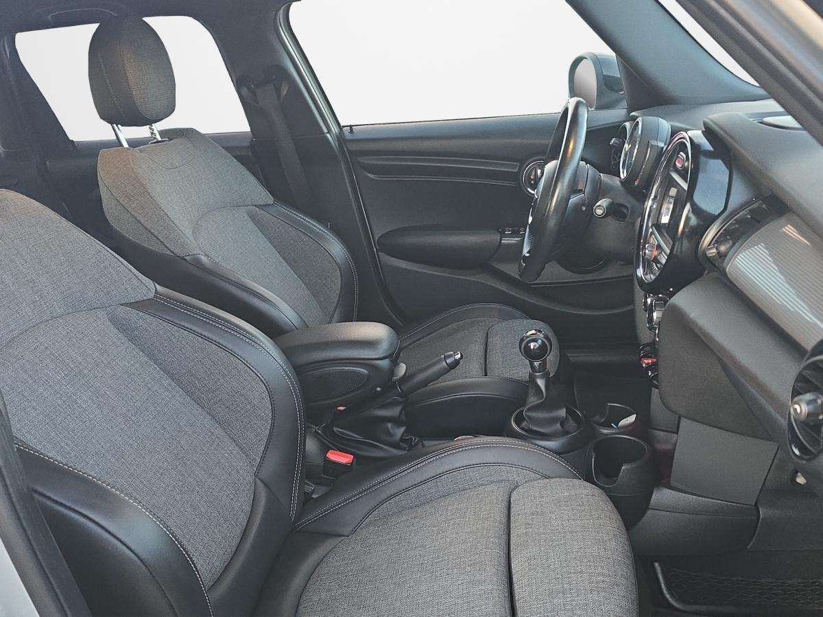 mini-cooper-2018-diesel-1496cc
