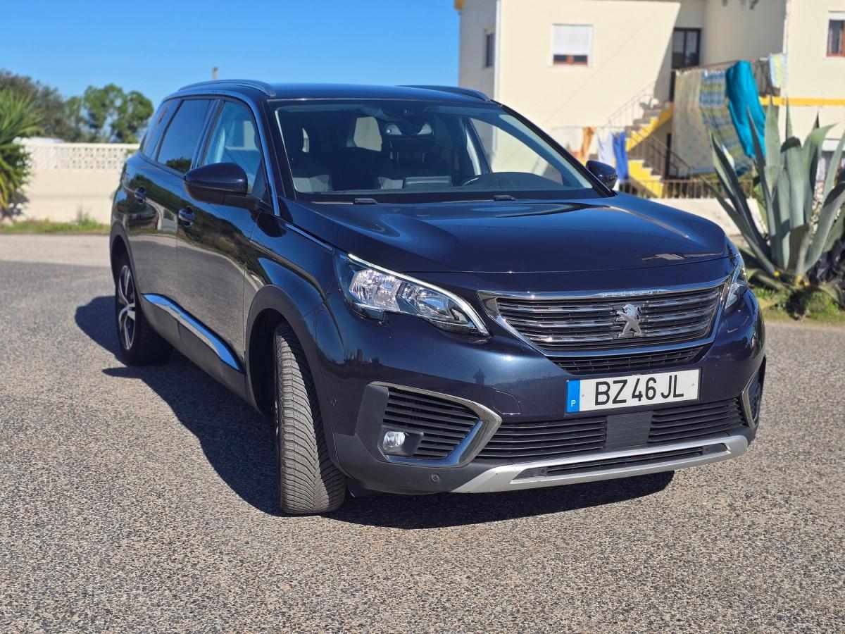 peugeot-5008-2017-diesel-1499cc
