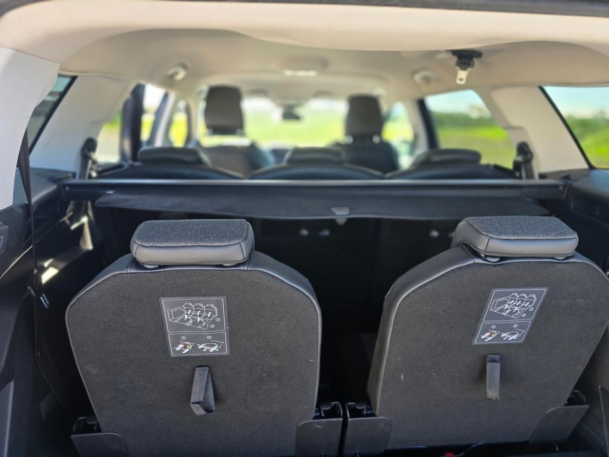 peugeot-5008-2017-diesel-1499cc