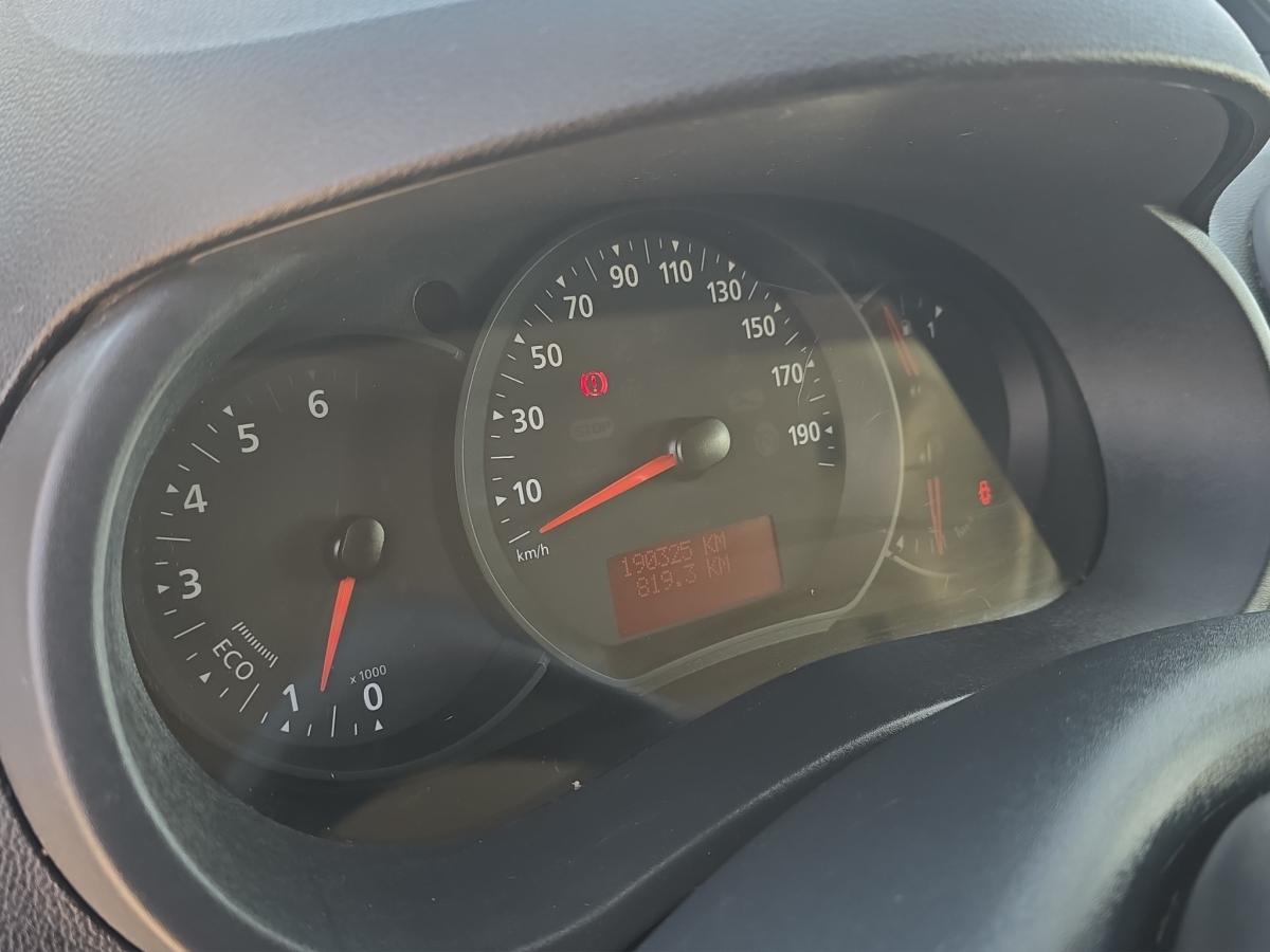 nissan-nv250-2019-diesel-1461cc