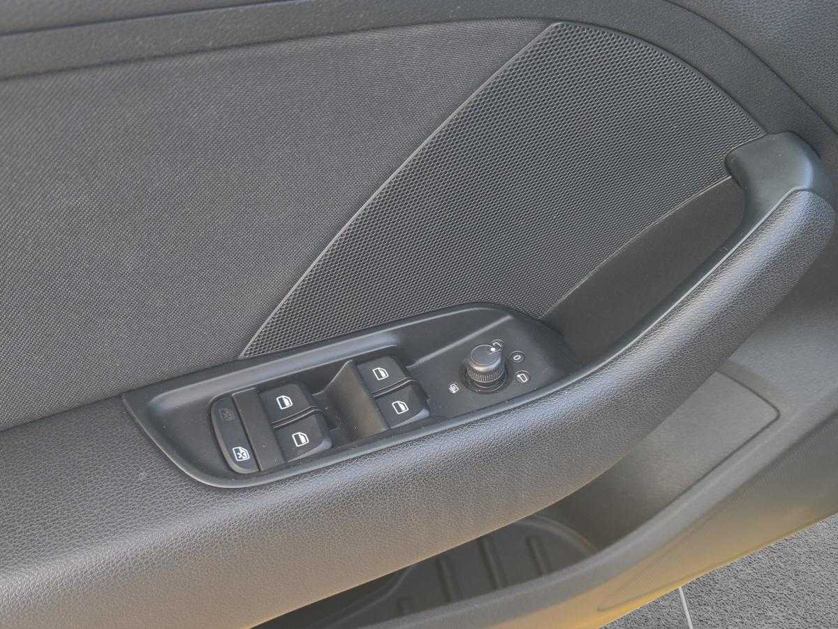 audi-a3-sportback-2015-diesel-1598cc