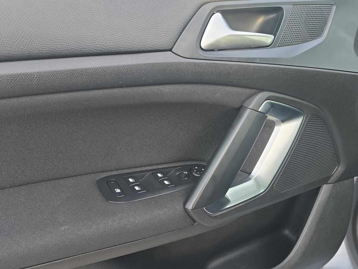 peugeot-308-sw-2015-diesel-1560cc