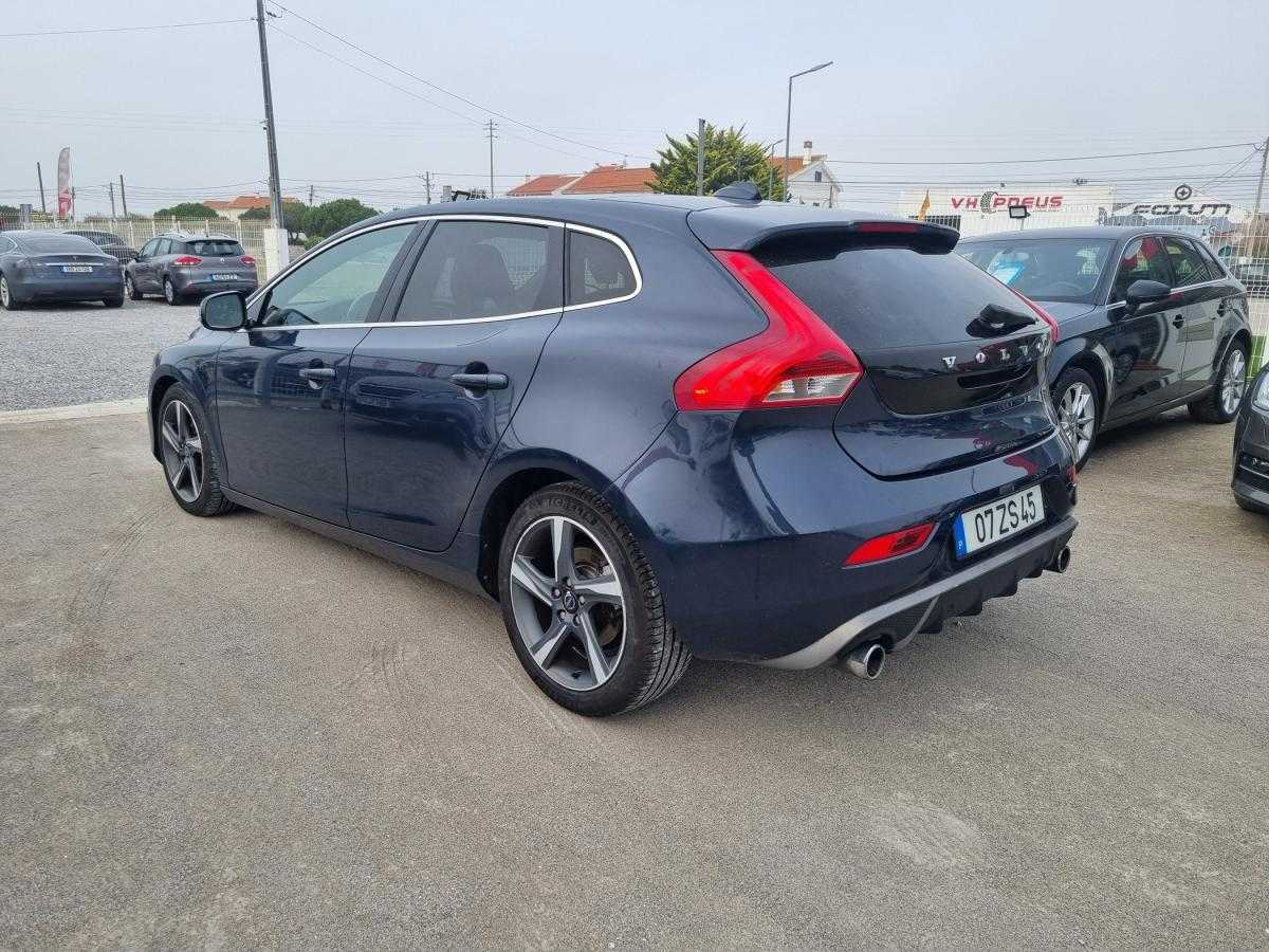 volvo-v40-2013-diesel-1560cc