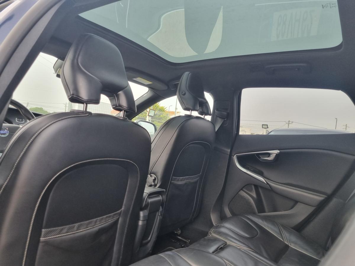 volvo-v40-2013-diesel-1560cc