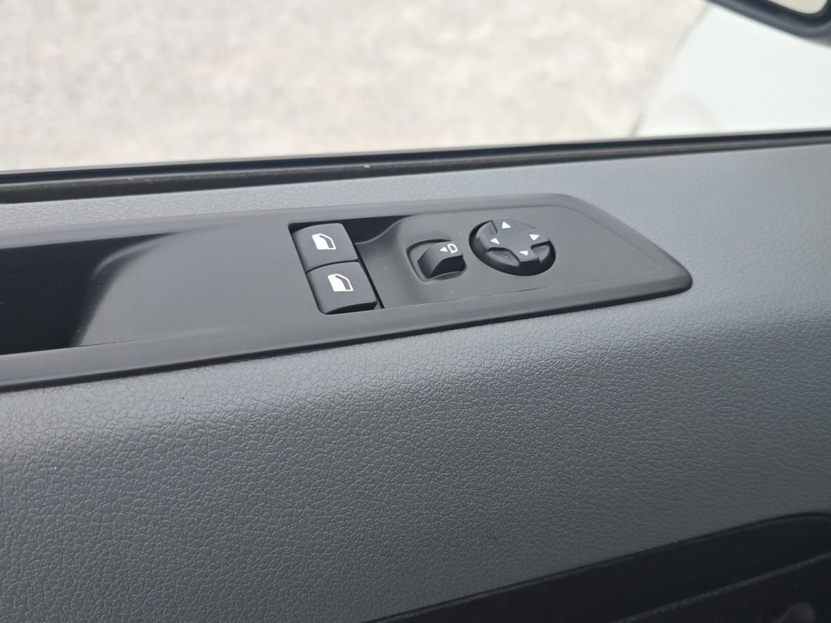 peugeot-expert-2018-diesel-1560cc