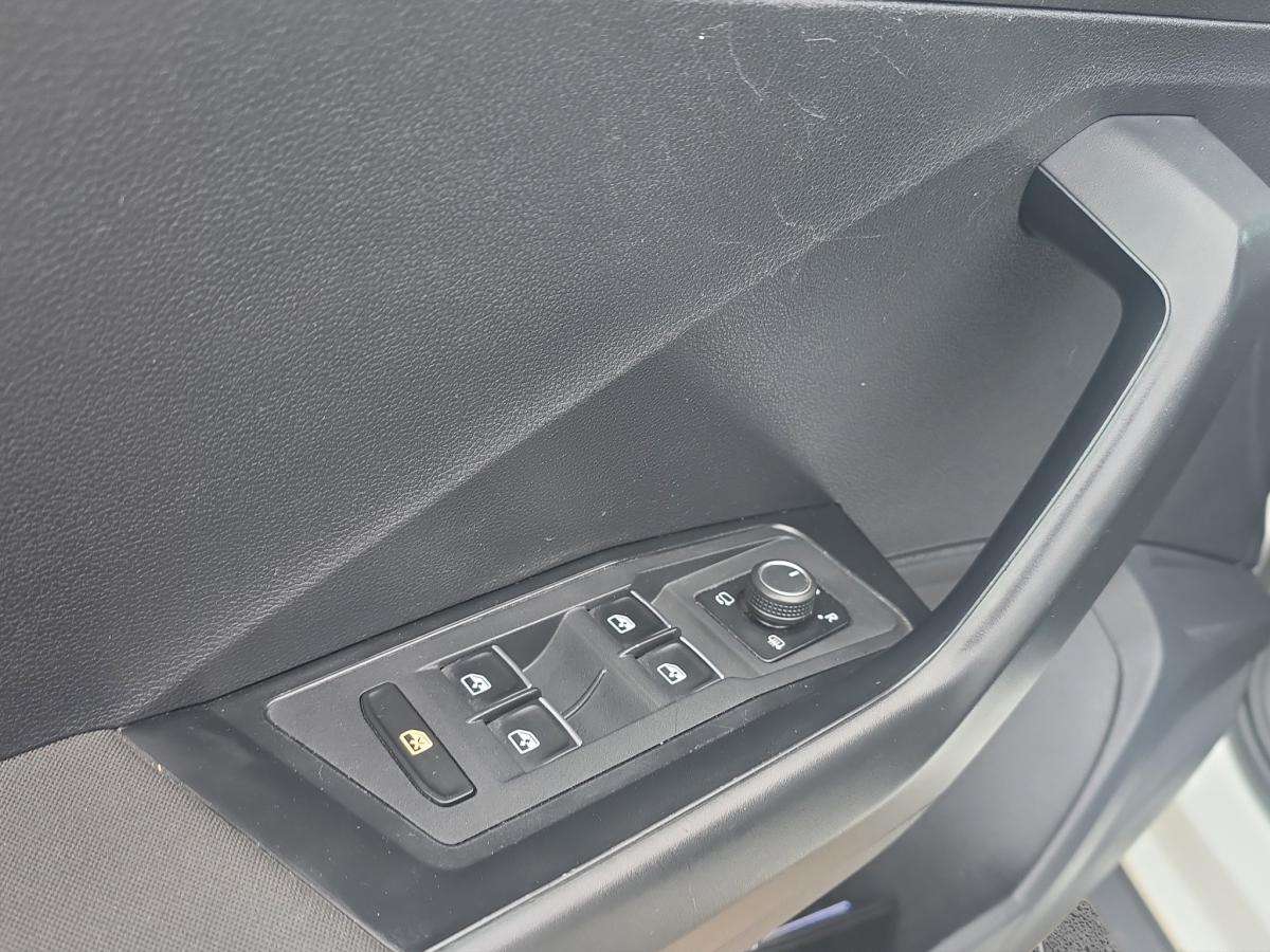 volkswagen-t-roc-2020-gasolina-999cc
