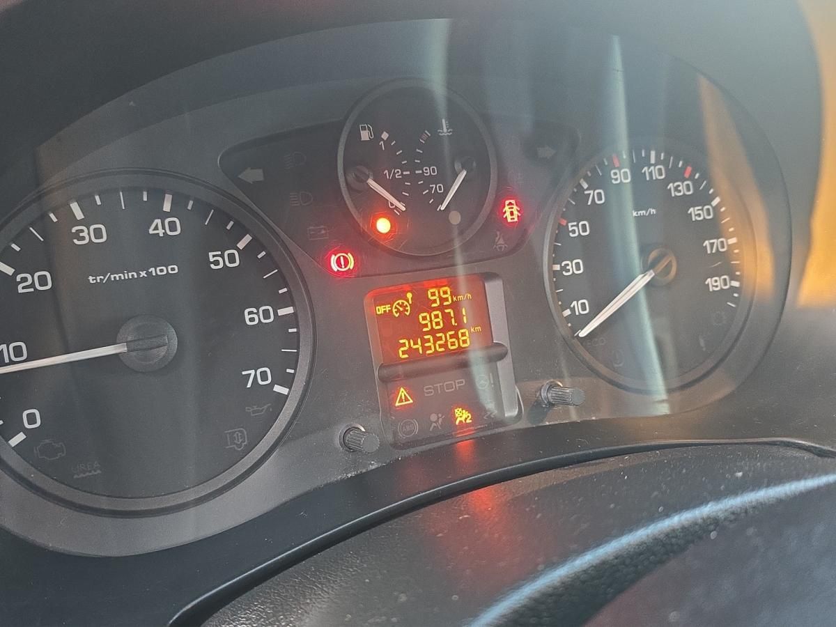 citroen-berlingo-2016-diesel-1560cc