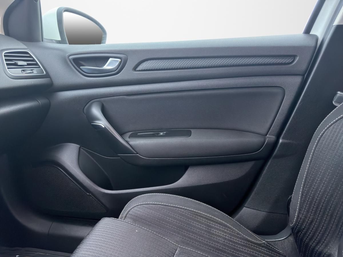 renault-megane-2017-diesel-1461cc