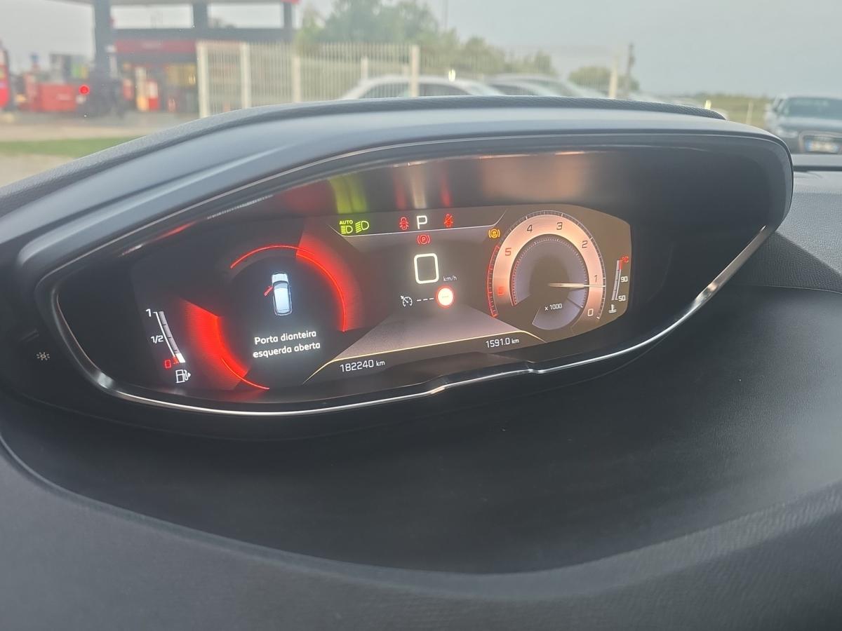peugeot-3008-2019-diesel-1499cc
