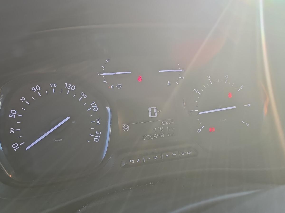peugeot-expert-2019-diesel-1499cc