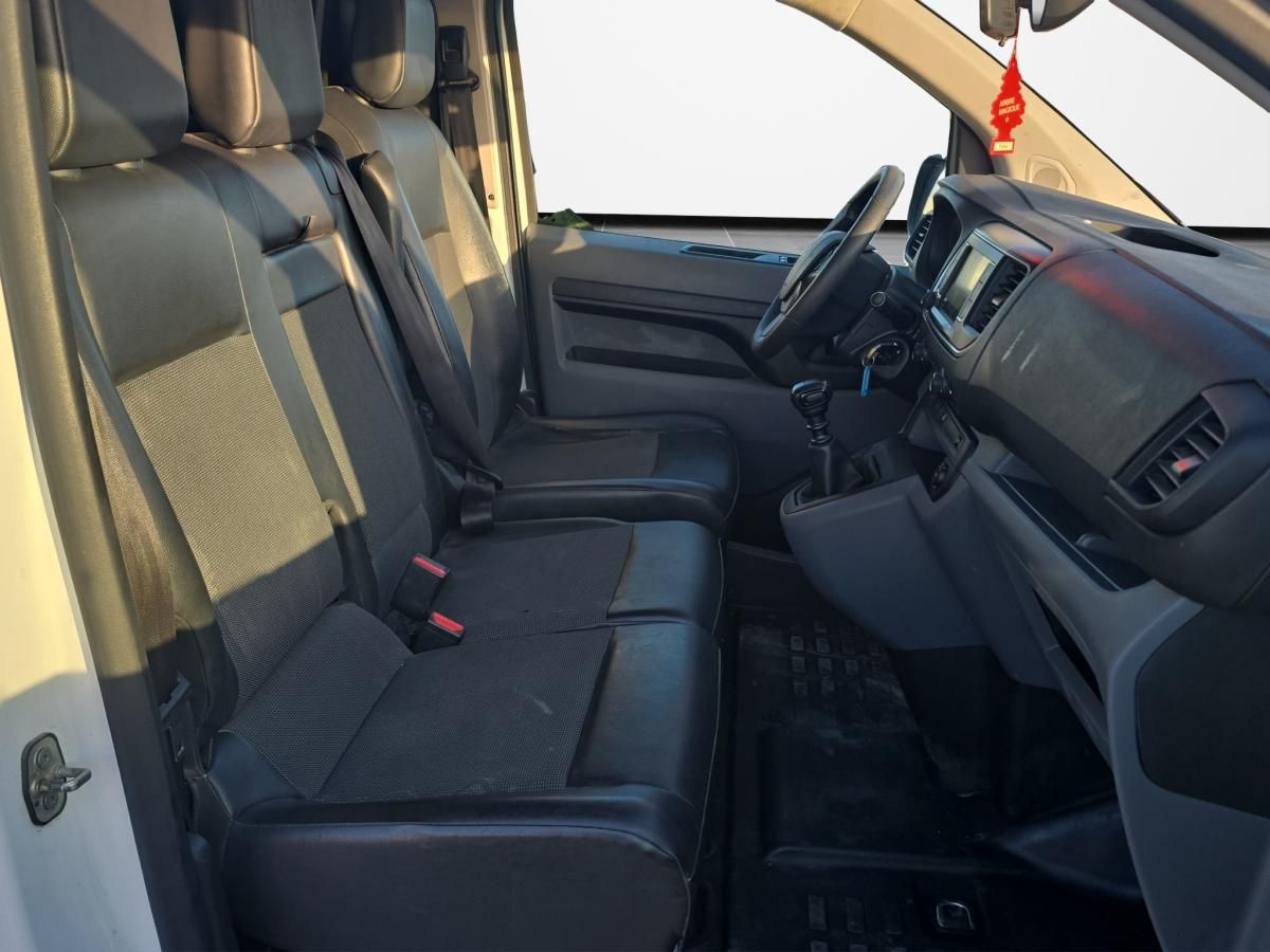 peugeot-expert-2019-diesel-1499cc